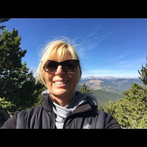 Meet your Posher, Sharon